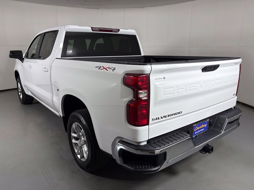 Used 2023 Chevrolet Silverado 1500 LT AWD/4WD image 6