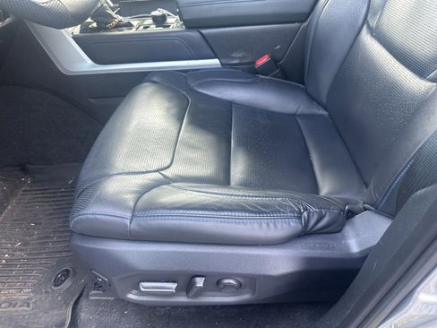 Certified 2024 Toyota Sequoia Platinum image 10