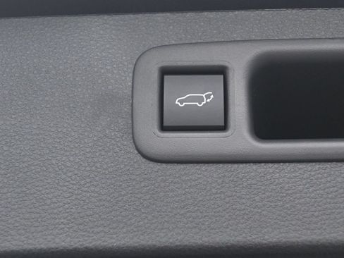 Certified 2026 Toyota Highlander Platinum AWD/4WD image 34