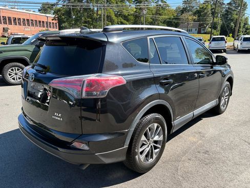 Used 2016 Toyota RAV4 XLE image 5