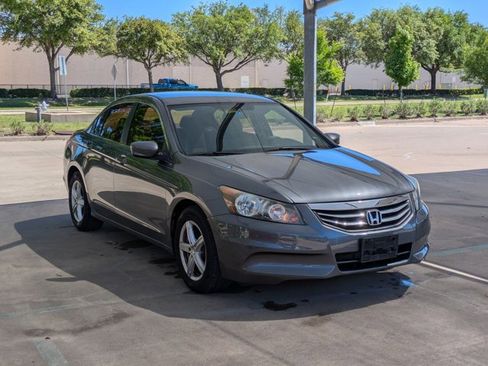 Used 2012 Honda Accord LX image 3