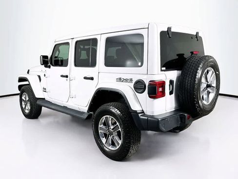 Used 2021 Jeep Wrangler Unlimited Sahara AWD/4WD image 4