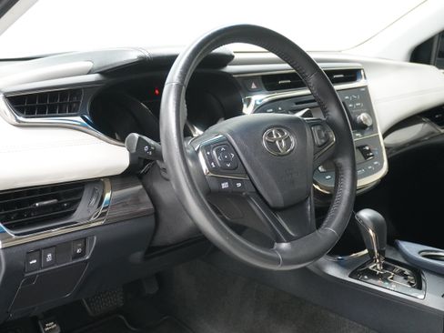 Used 2014 Toyota Avalon XLE Premium FWD image 10