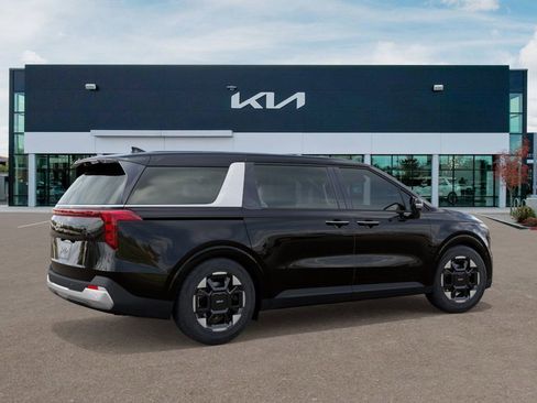 New 2026 Kia Carnival EX image 6