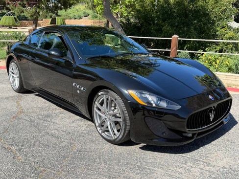 Used 2017 Maserati GranTurismo Sport image 1
