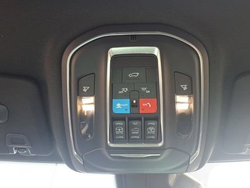 Certified 2026 Jeep Grand Cherokee Limited w/ Limited Altitude Package AWD/4WD image 26
