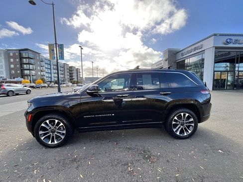 Used 2022 Jeep Grand Cherokee Overland image 5