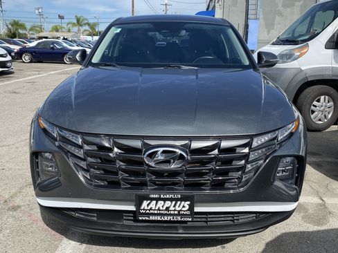 Used 2022 Hyundai Tucson SE AWD/4WD image 3