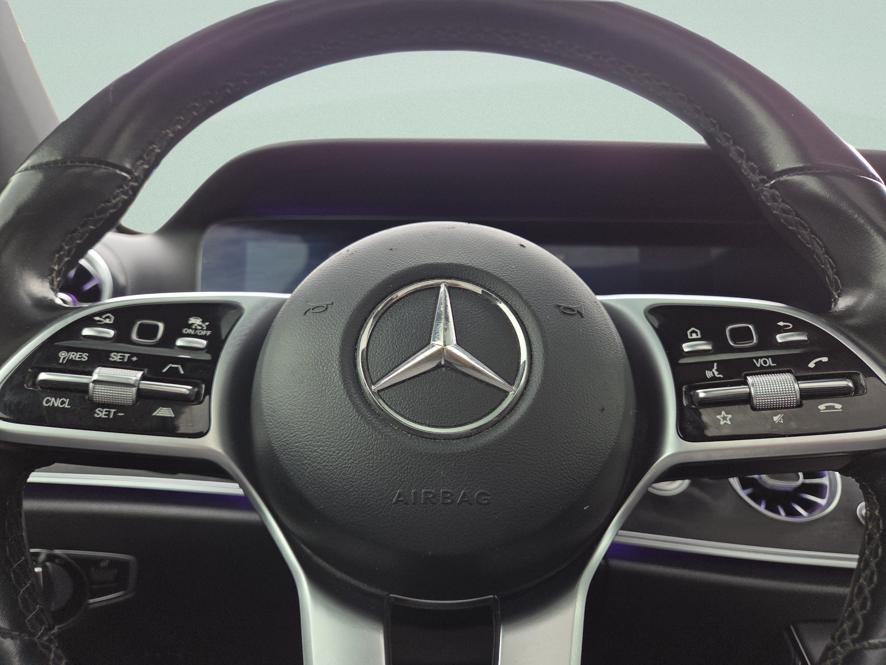 Used 2019 Mercedes-Benz E 300 4MATIC image 36