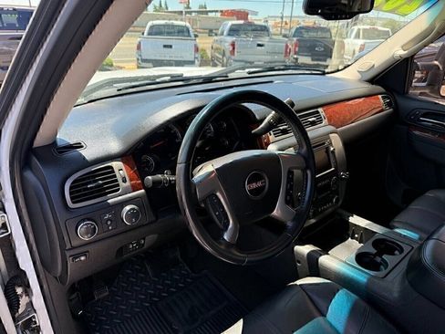 Used 2010 GMC Sierra 2500 SLT w/ SLT Convenience Package AWD/4WD image 9