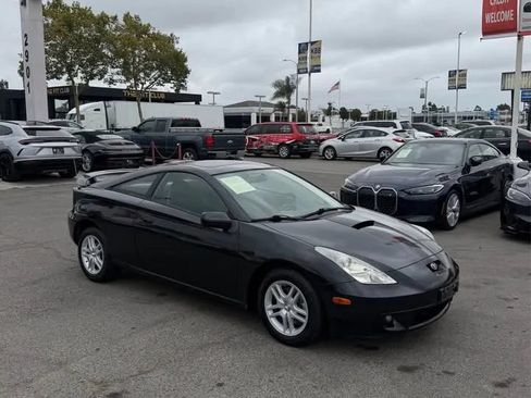 Used 2001 Toyota Celica GT FWD image 2