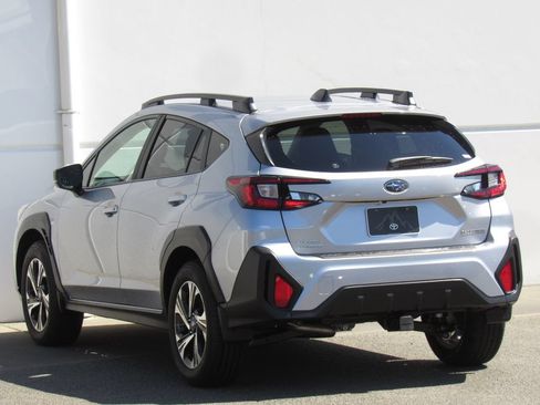Used 2025 Subaru Crosstrek 2.5i Premium AWD/4WD image 5