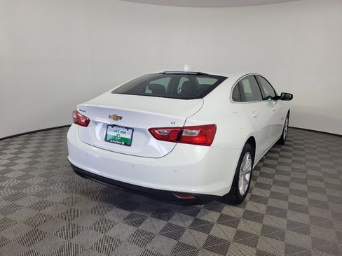 Used 2025 Chevrolet Malibu LT FWD image 9
