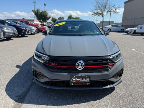 Used 2019 Volkswagen Jetta GLI FWD image 5