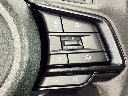 Certified 2025 Subaru Crosstrek 2.5i Limited w/ Crosstrek Mirror Package AWD/4WD image 19