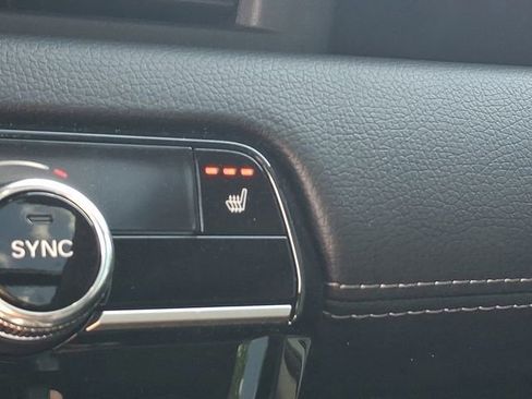 Used 2023 Honda Pilot Touring image 26