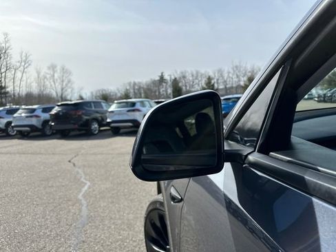 Used 2022 Tesla Model Y Performance image 15