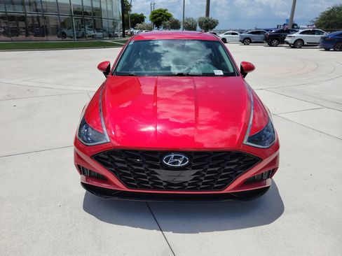 Used 2021 Hyundai Sonata SEL FWD image 3