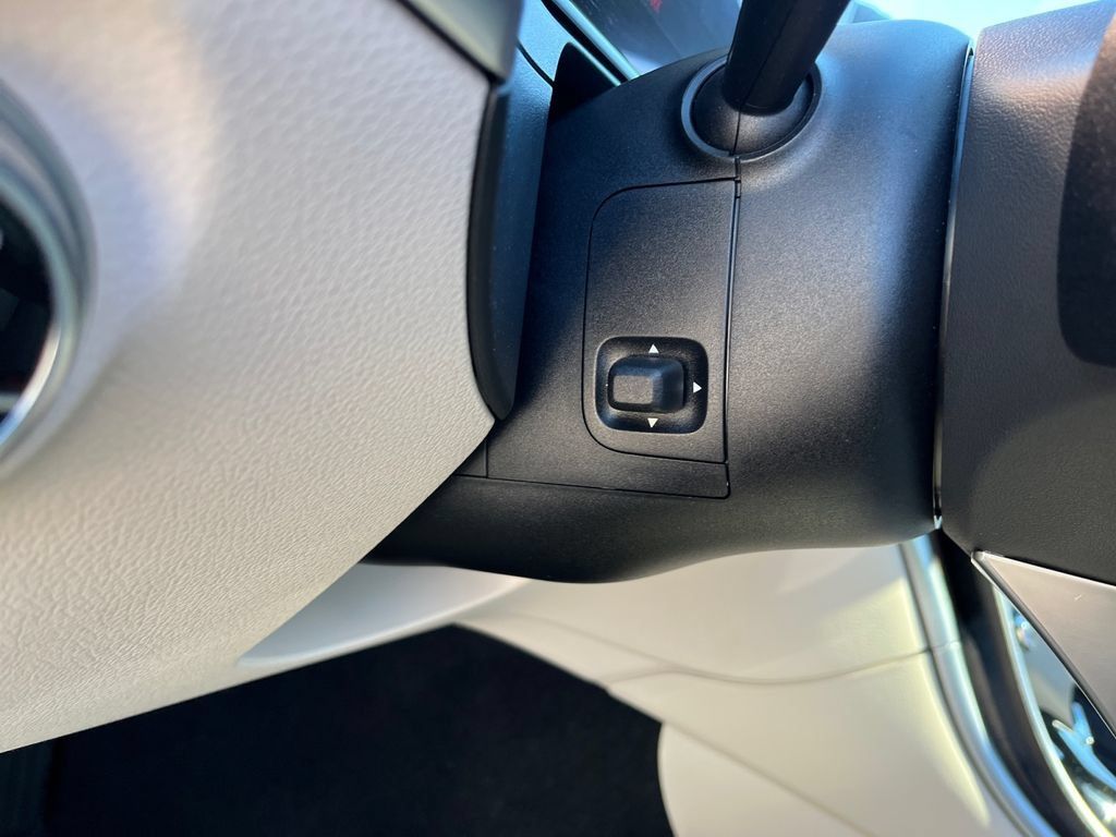 Certified 2023 Mercedes-Benz C 300 4MATIC Sedan image 21