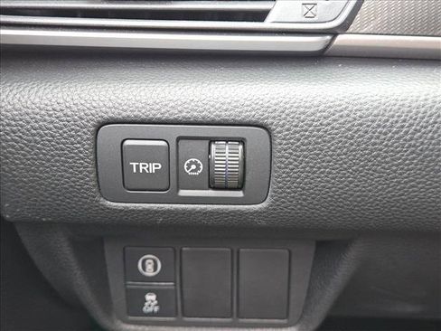 Used 2018 Honda Accord Sport image 10