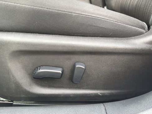 Used 2024 Nissan Altima 2.5 SV AWD/4WD image 13