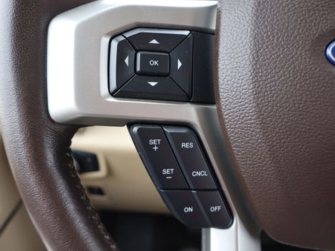 Used 2020 Ford F150 Lariat w/ Equipment Group 501A Mid image 16