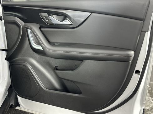 Used 2022 Chevrolet Blazer Premier FWD image 30