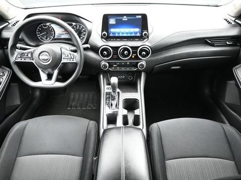 Used 2024 Nissan Sentra SV FWD image 11