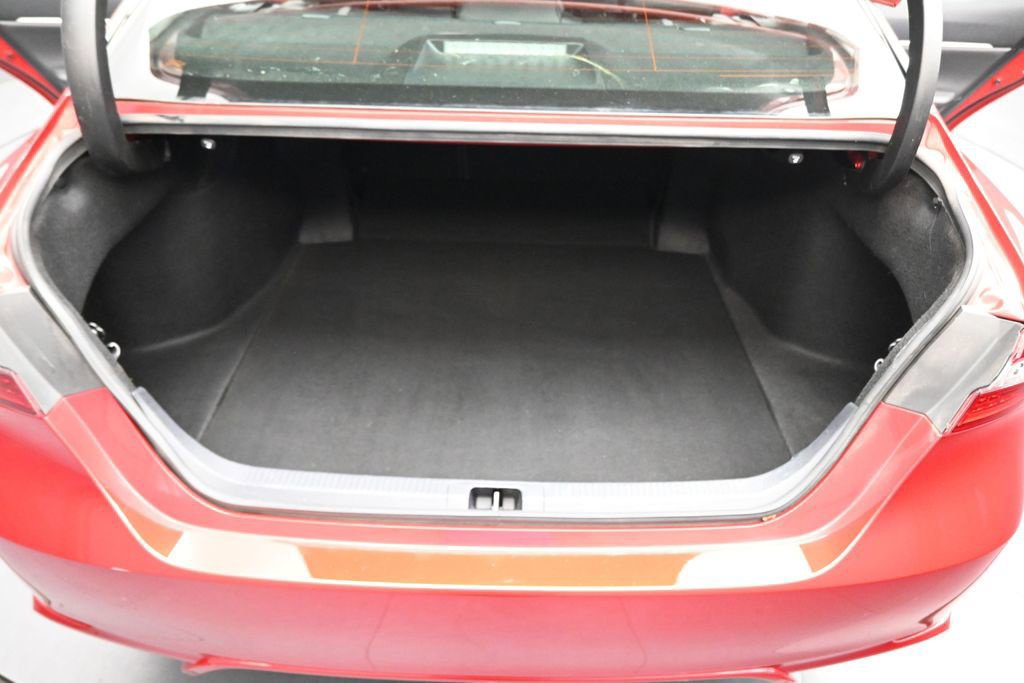 Used 2023 Toyota Camry XSE FWD image 14