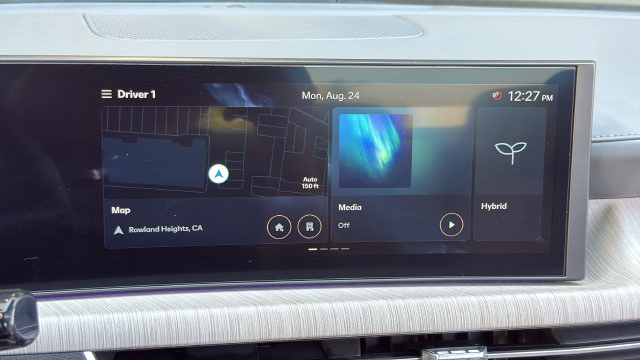 Used 2025 Hyundai Sonata Limited FWD image 18
