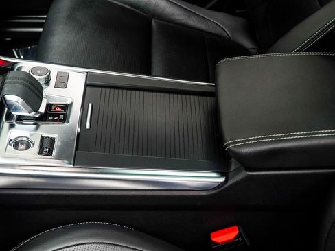 Used 2024 Jaguar XF R-Dynamic SE image 19