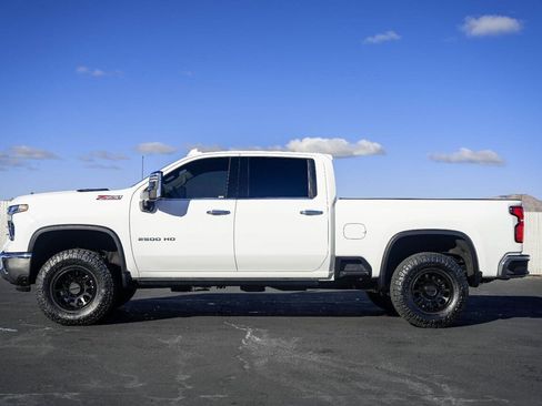 Used 2024 Chevrolet Silverado 2500 LTZ w/ LTZ Plus Package image 8