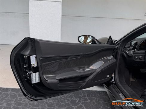 Used 2012 Ferrari 458 Italia Coupe RWD image 24