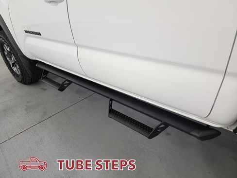 Certified 2023 Toyota Tacoma TRD Off-Road AWD/4WD image 26