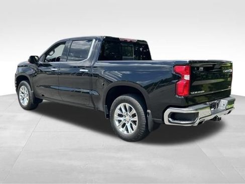Used 2020 Chevrolet Silverado 1500 LTZ w/ LTZ Premium Package AWD/4WD image 3