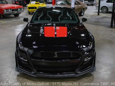 Used 2020 Ford Mustang Shelby GT500 w/ Carbon Fiber Track Pack RWD image 11