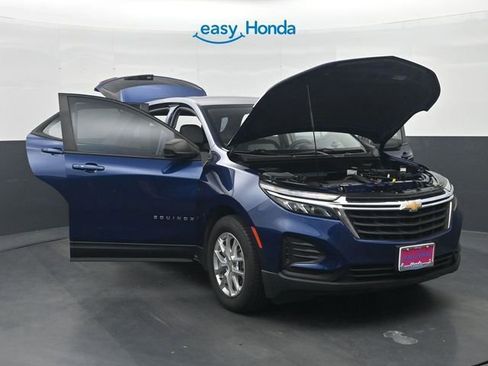 Used 2022 Chevrolet Equinox LS FWD image 36