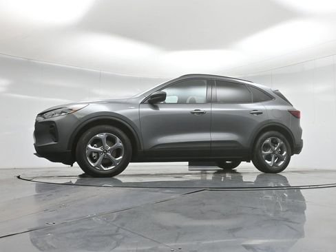Certified 2025 Ford Escape ST-Line image 52