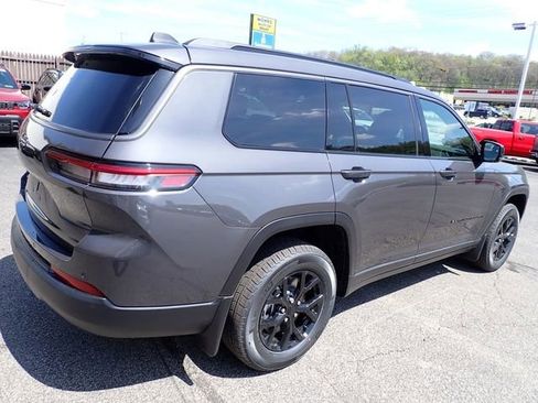 New 2026 Jeep Grand Cherokee L 4WD image 7