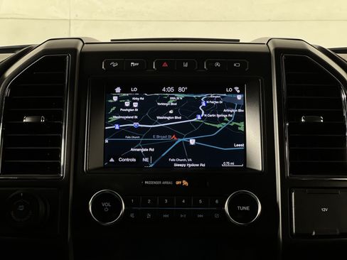 Used 2019 Ford Expedition Limited w/ Equipment Group 303A AWD/4WD image 20