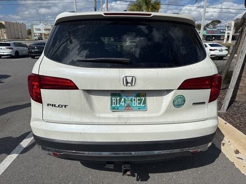 Used 2017 Honda Pilot Touring image 7