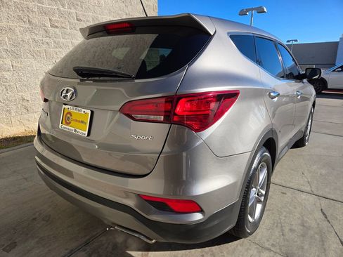 Used 2018 Hyundai Santa Fe Sport image 5