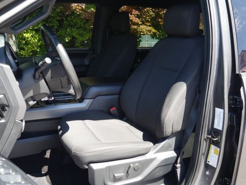 Used 2019 Ford F150 XLT w/ Equipment Group 302A Luxury AWD/4WD image 34