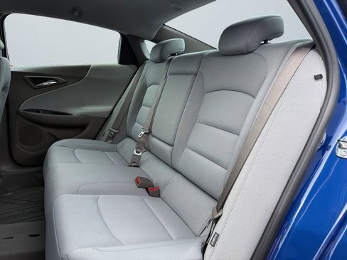Used 2023 Chevrolet Malibu LT w/ LPO, Floor Liner Package FWD image 13