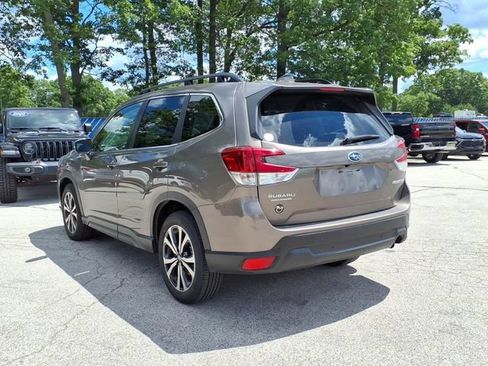 Used 2023 Subaru Forester Limited AWD/4WD image 3