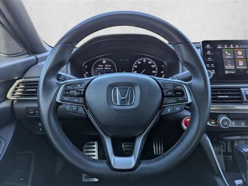 Used 2018 Honda Accord Sport image 15