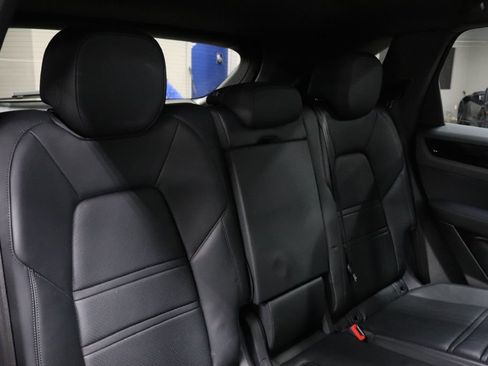 Used 2019 Porsche Cayenne image 20