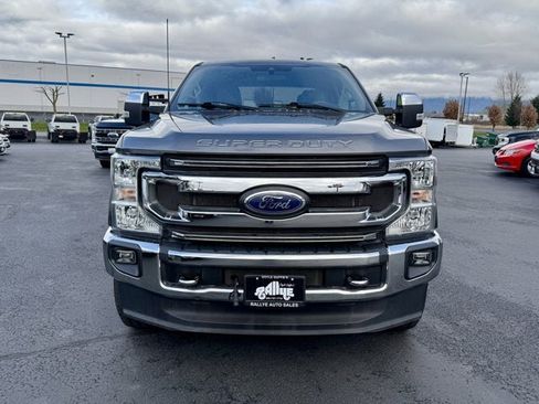 Used 2022 Ford F350 XLT w/ XLT Premium Package image 2