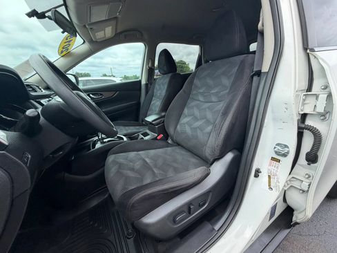 Used 2015 Nissan Rogue SV AWD/4WD image 12