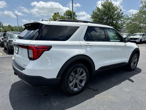 New 2026 Ford Explorer Active w/ Active Comfort Package AWD/4WD image 11